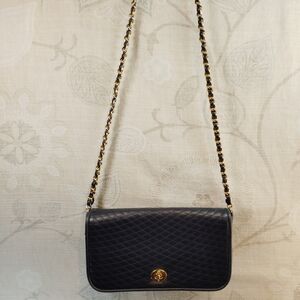 Chic Quilted Black Crossbody Bag